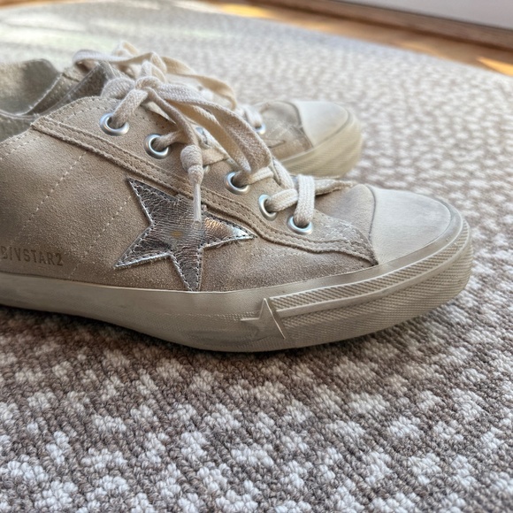 Golden Goose V-Star Sneakers with silver star and pearl suede - size 40 - Picture 1 of 9